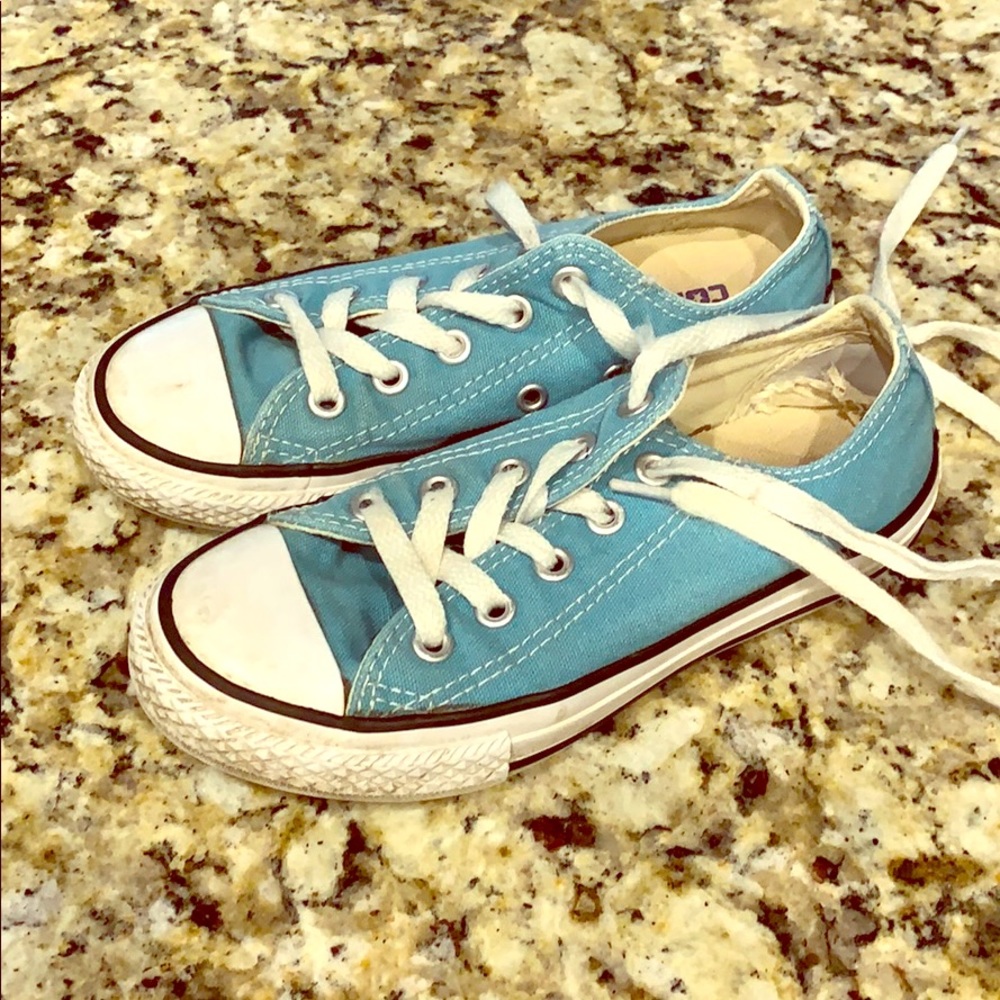 Kids CONVERSE! 😍